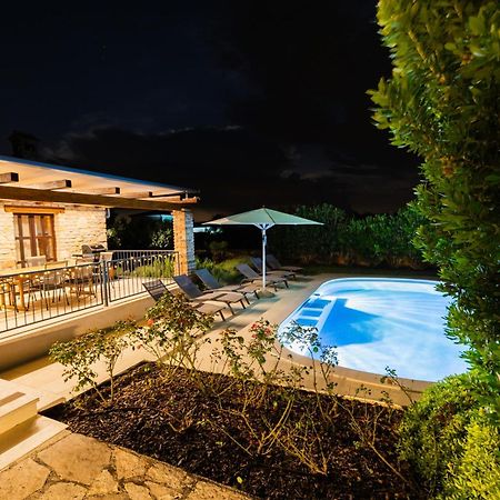 Barat  Villa Jurinea In Istrien Mit Pool מראה חיצוני תמונה